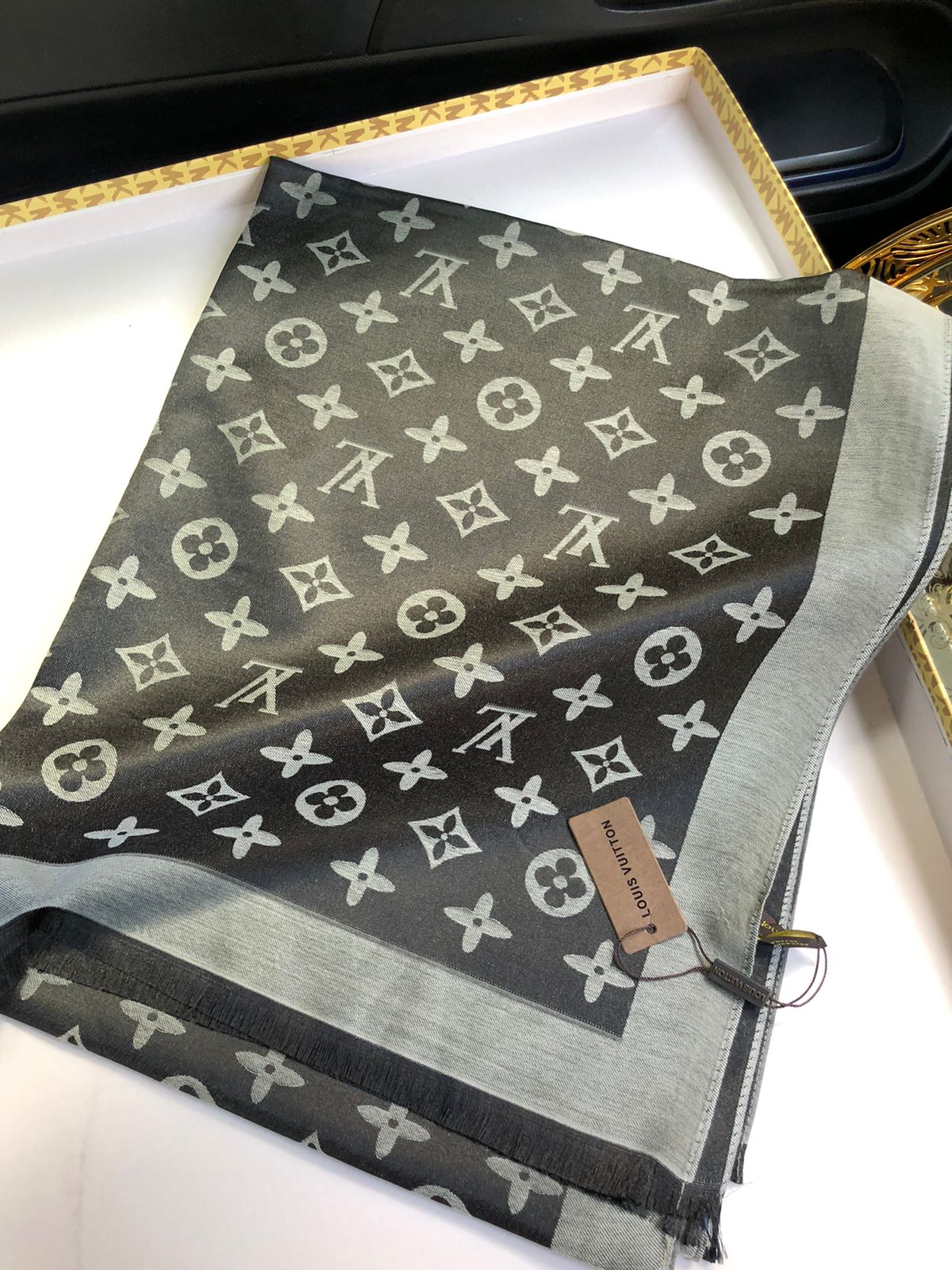 Lv women stoles
