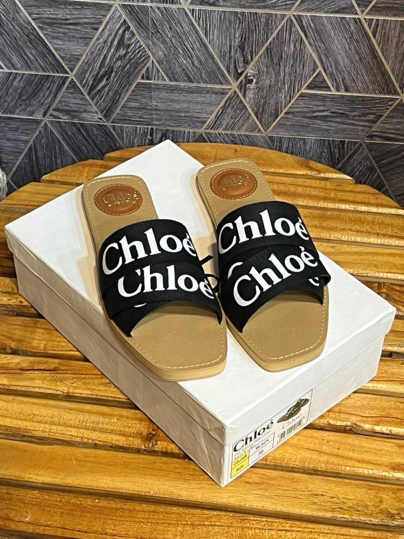 Chloe flat