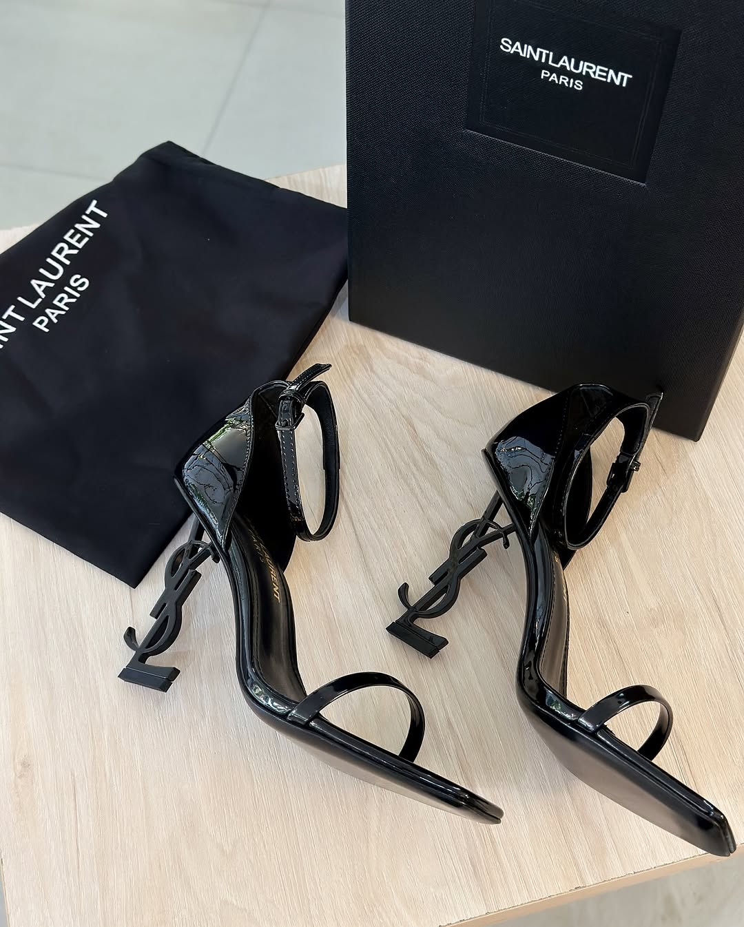 Ysl heel