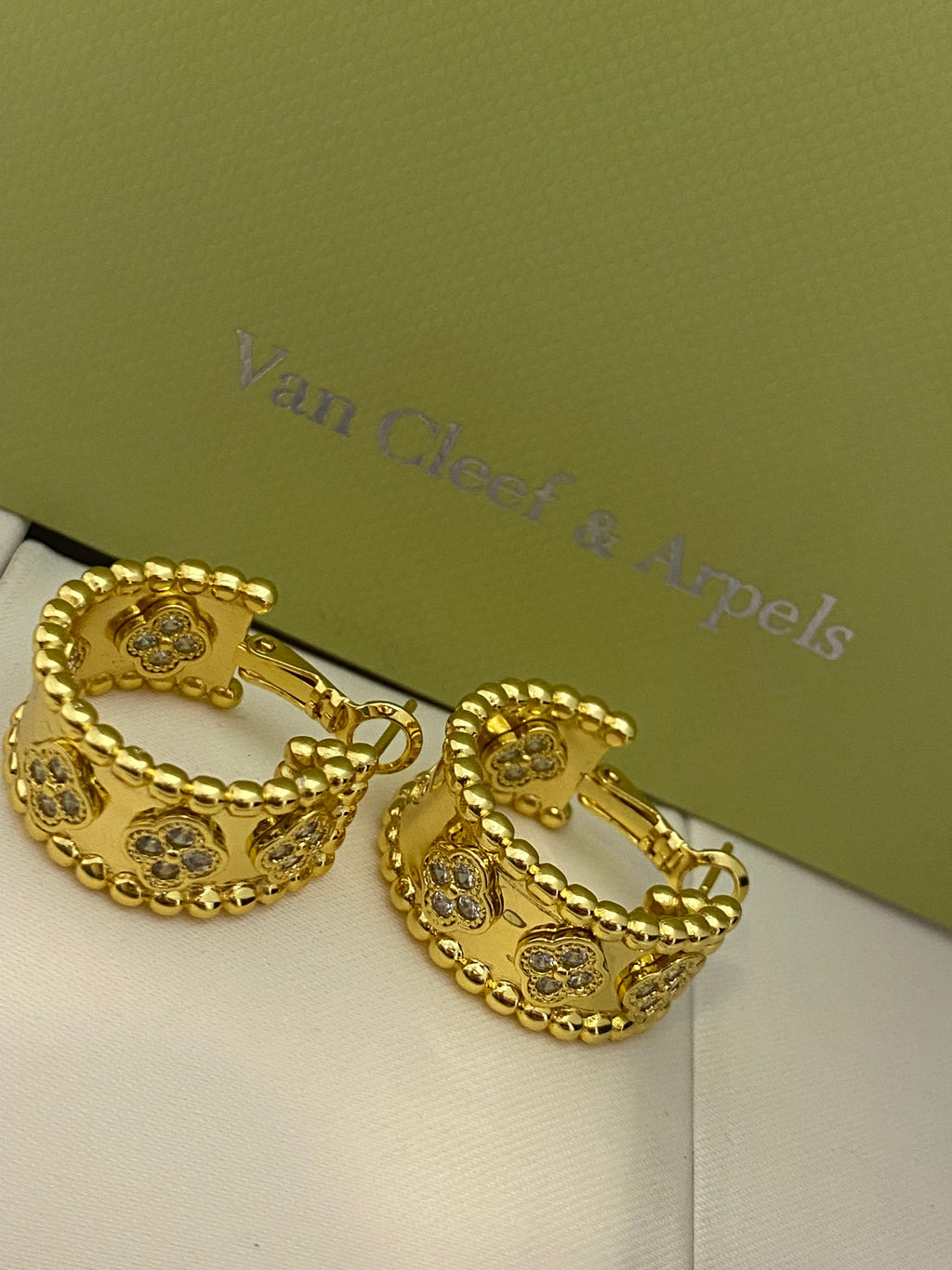 Van cleef earing